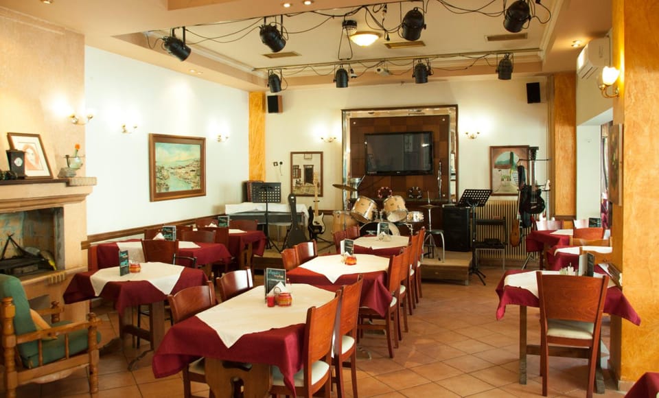 Stavrodromi Hotel Hotel in Peloponnese, Western Greece and the Ionian