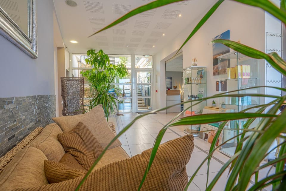 Hotel Le Grand Pavois Hotel in Le Lavandou