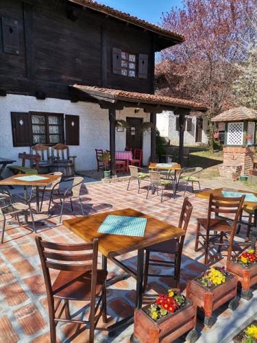 Etno Guest House Gorski car Hotel in Serbia
