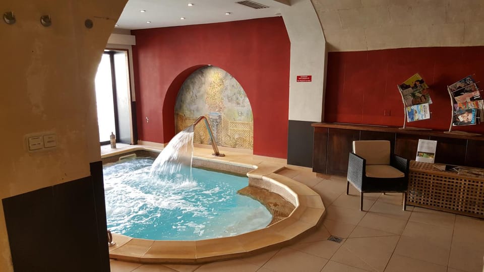 Hotel Spa Le Calendal Hotel in Arles