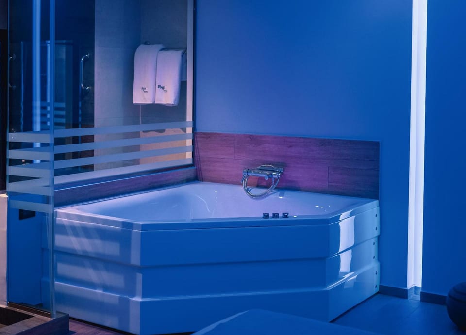 Pines Hotel Hotel in North Athens Regional Unit, Greece