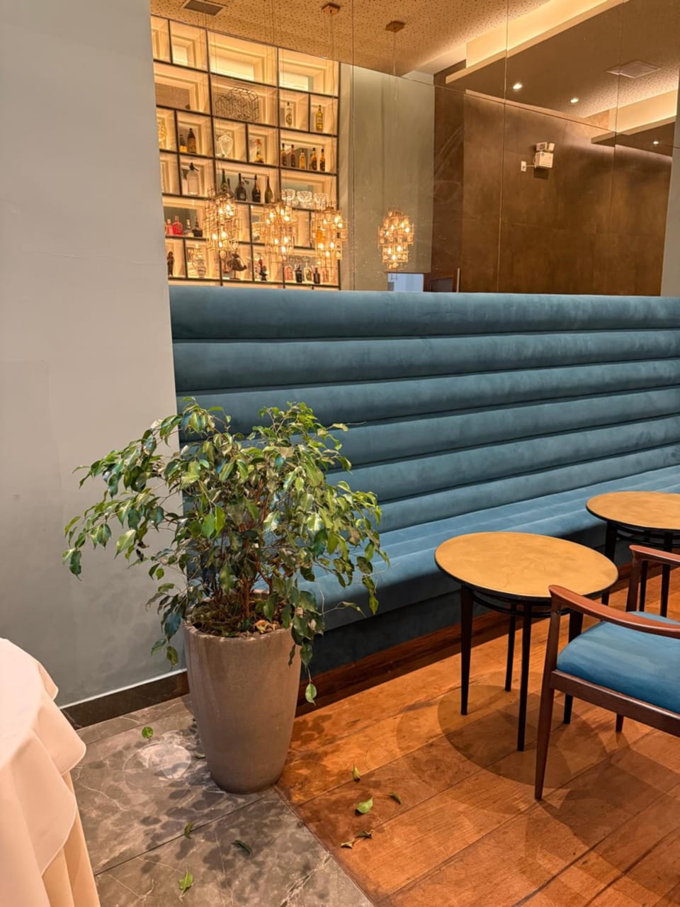 Bar/lounge