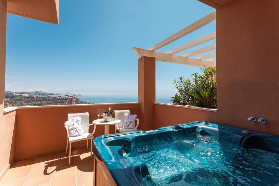 Casamaia Apartments Hotel in Benalmadena