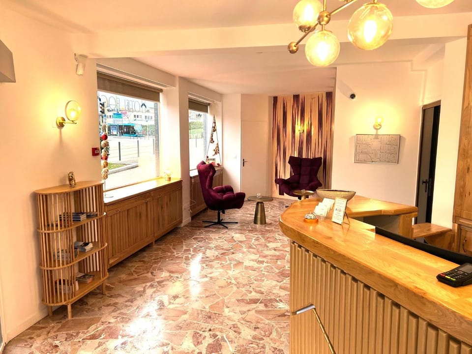 Contact Hotel Foch Hotel in Besançon