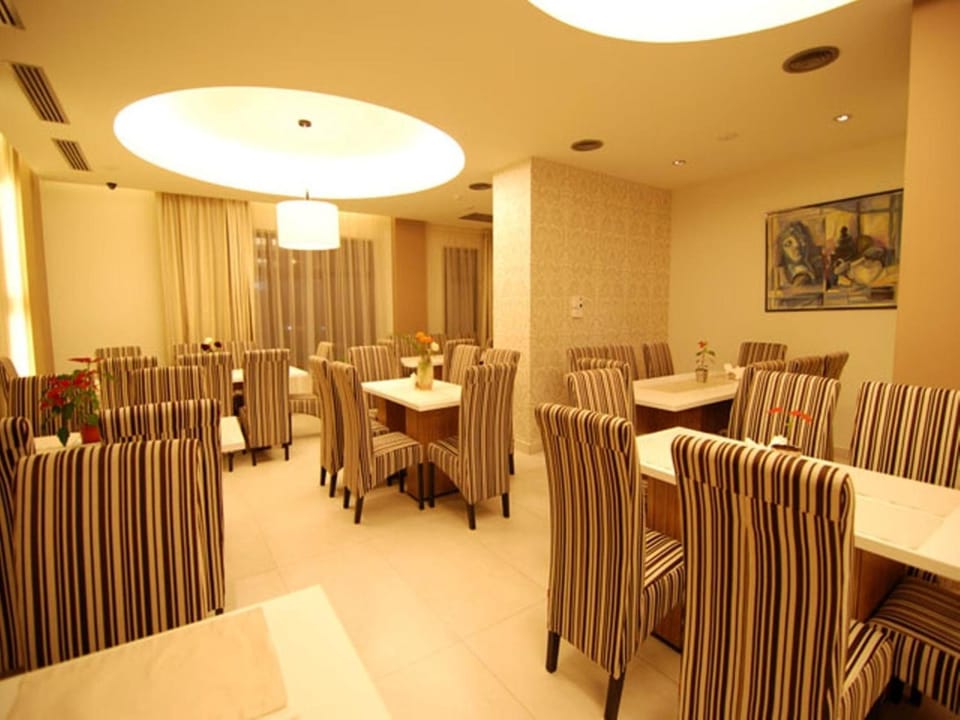 Hotel Ave Lux Hotel in Brasov