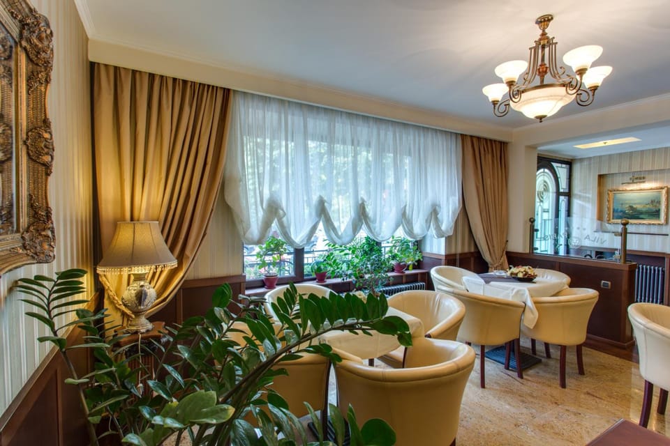 Bar/lounge