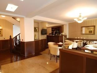 Bar/lounge