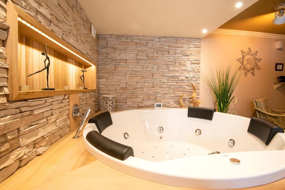Hotel Eifelland Hotel in Wallonia, Belgium
