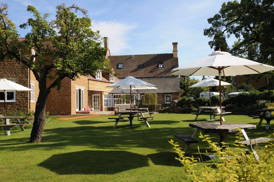 The Howard Arms Inn in Cotswold District