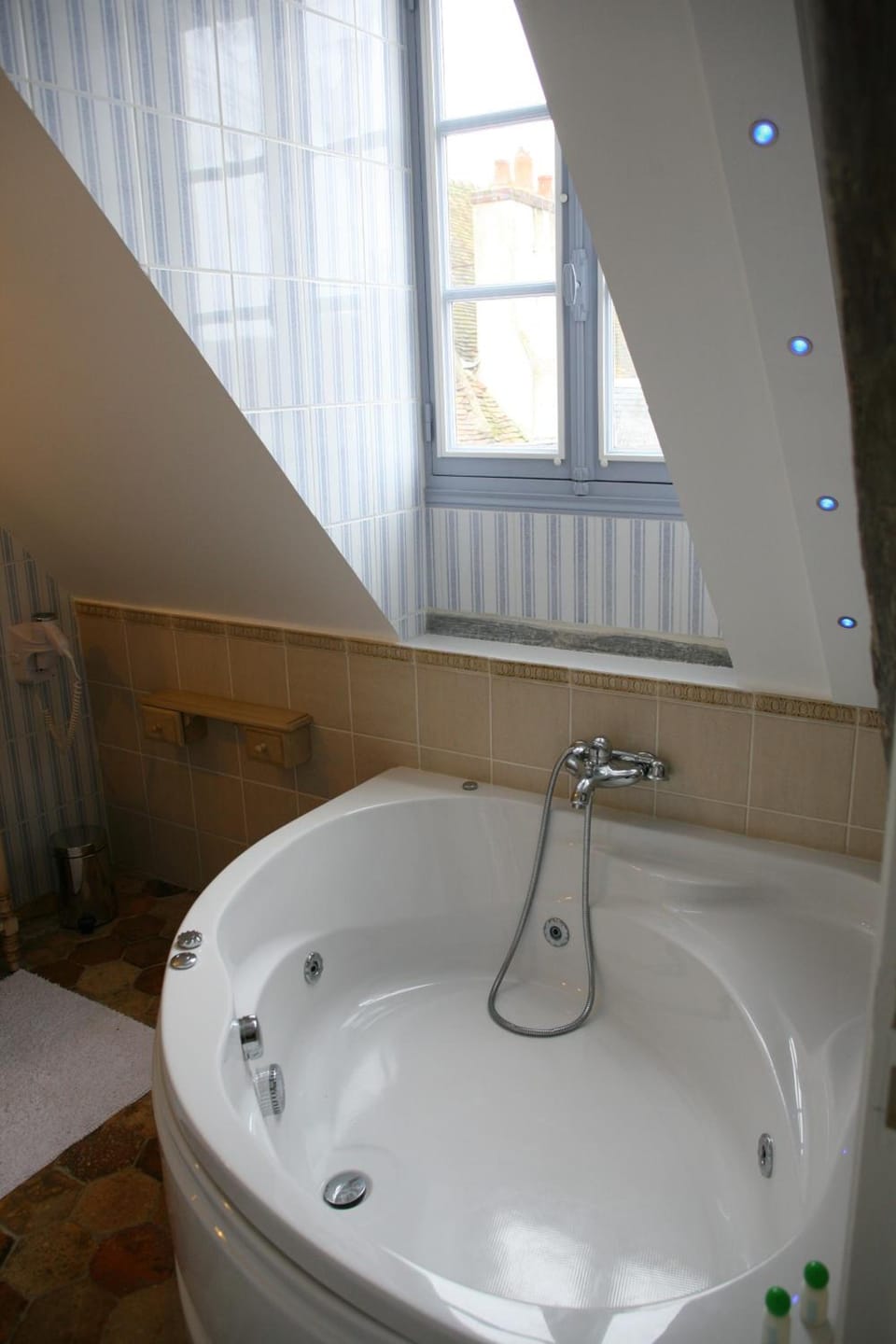 Le Parvis Hotel in Chartres