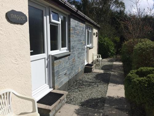 Crown House & Lodges B&B Hotel in England
