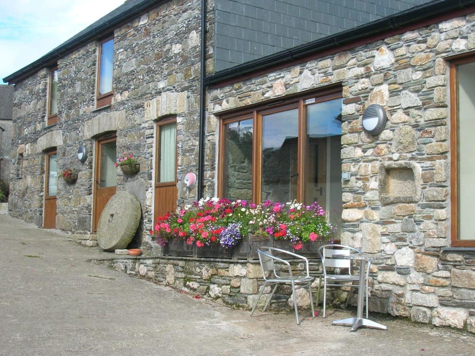 Polhilsa Farm Hotel in West Devon District
