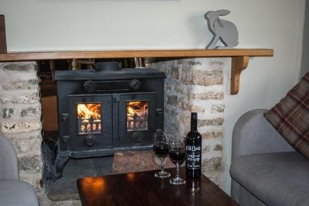 The Hare and Hounds Hotel in South Kesteven District