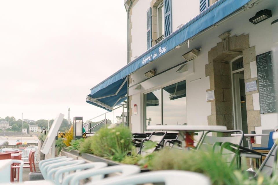 Hotel Du Bac Hotel in Combrit