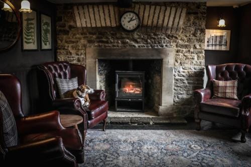Killingworth Castle Hotel in West Oxfordshire District