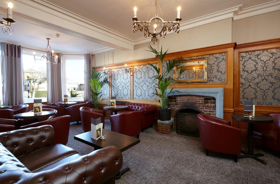 Royal Esplanade Hotel Hotel in Ryde