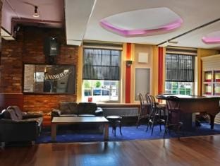 The Raven Hotel Hotel in Corby