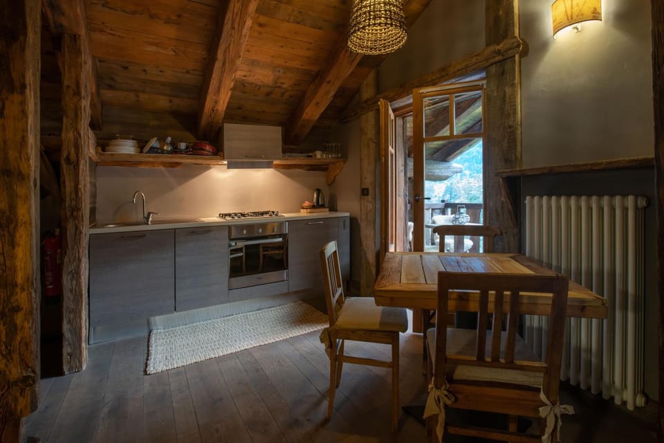 Chalet Svizzero Hotel in Courmayeur