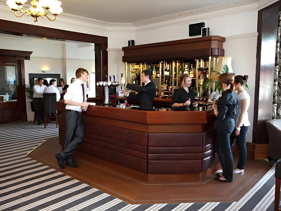 Bar/lounge