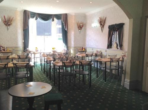 Myrtle house Hotel in Blackpool