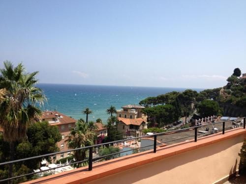 Hotel Nettuno Hotel in Diano Marina