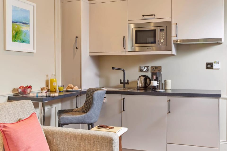 Waterloo Town House & Suites Hotel in Dublin