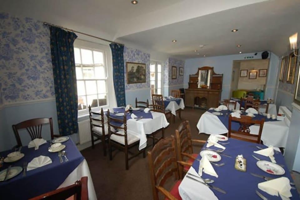The Old Red Lion Inn in South Oxfordshire District