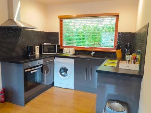 Loch Ness Highland Cottages with partial Loch View Lodge in Scotland