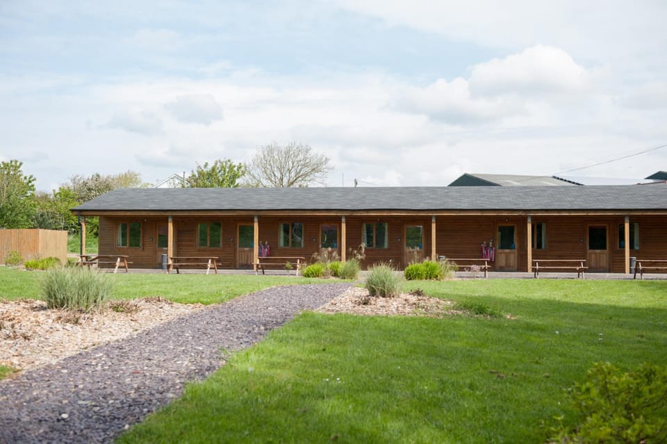 Cowbridge Cabins Motel in Wales
