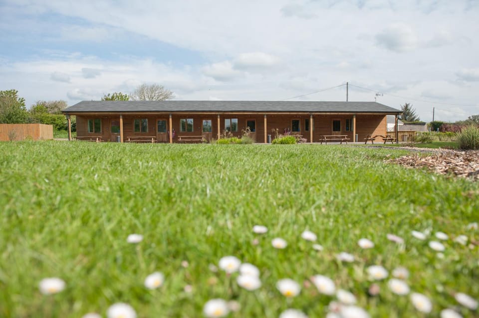 Cowbridge Cabins Motel in Wales