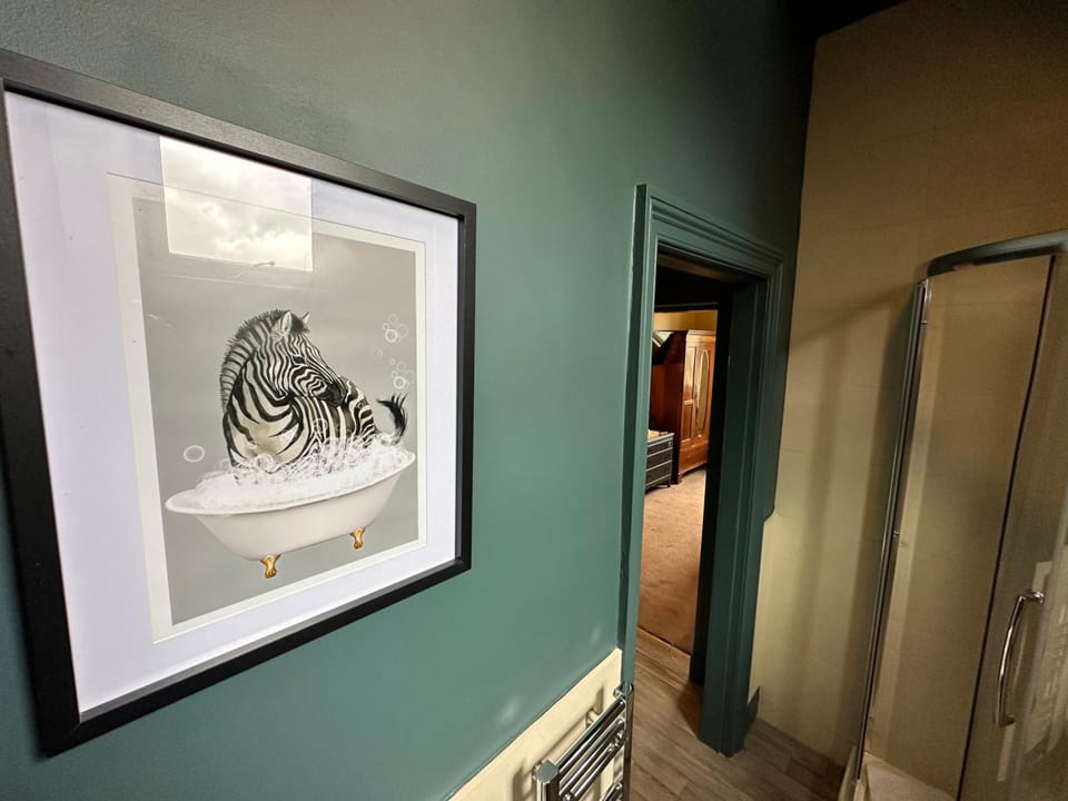 1869 - Room Only Boutique Townhouse Hotel in Lake Road