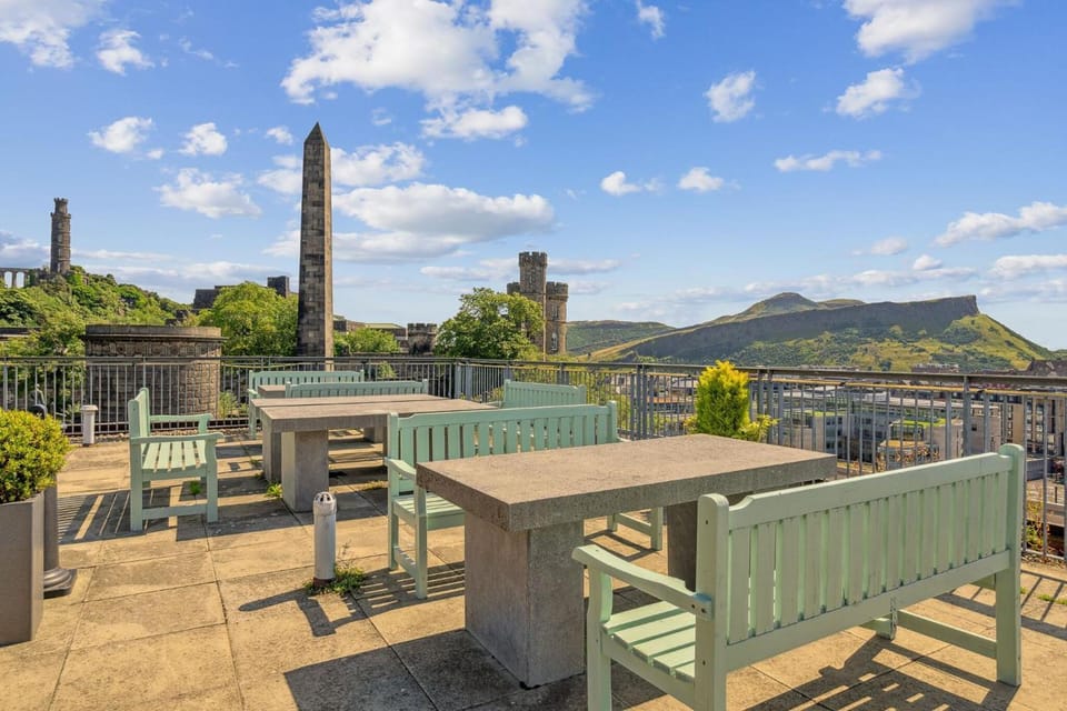 Princes Street Suites Apartment hotel in Edinburgh