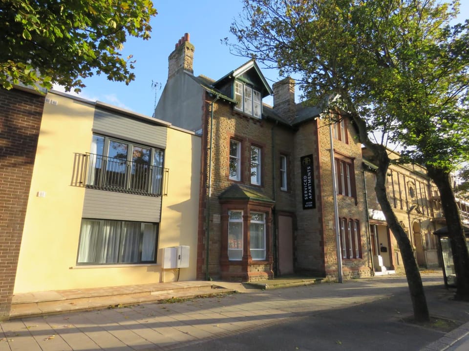 Abbey Apartments Modern ApartHotel for Tourists & Professionals Hotel in Barrow-in-Furness