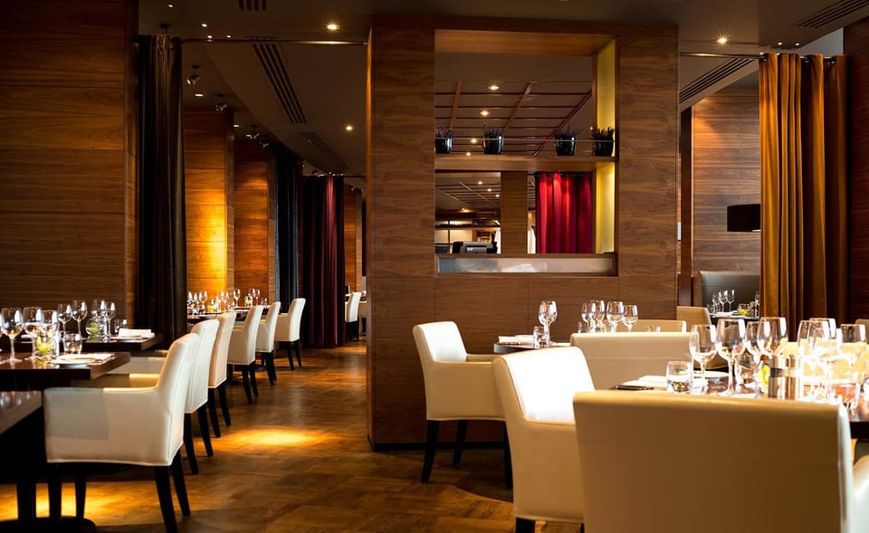 Aviator Hampshire Hotel in Farnborough