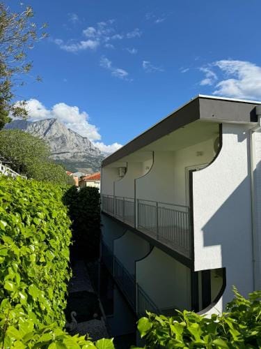 VILLA SIMOVIC APARTMENTS Hotel in Baška Voda