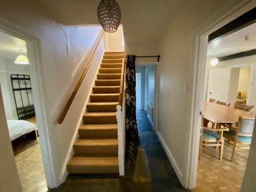 Exmouth Country Lodge and Cottage Lodge in Exmouth