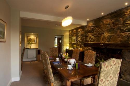 Dolffanog Fawr Hotel in Wales