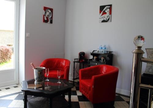 Le Potier Jovial Hotel in Normandy