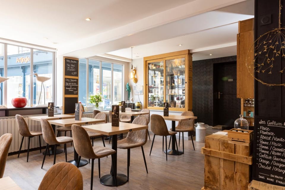 Hotel Le Dauphin Hotel in Honfleur