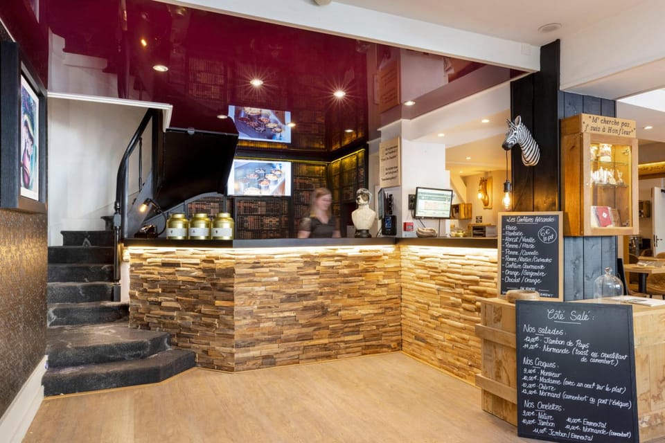 Hotel Le Dauphin Hotel in Honfleur