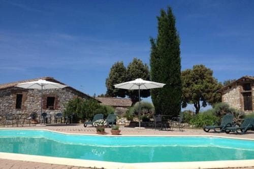 Podere La Castellina Hotel in Tuscany