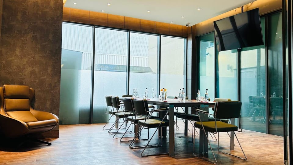 Crowne Plaza London - Kingston By IHG Hotel in Molesey