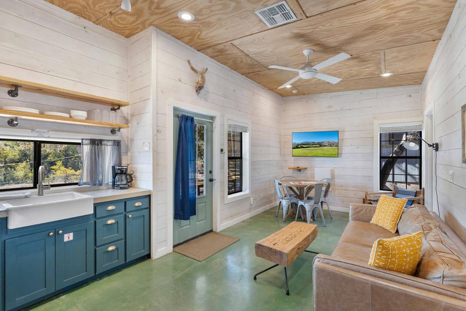 7A Ranch Inn in Wimberley