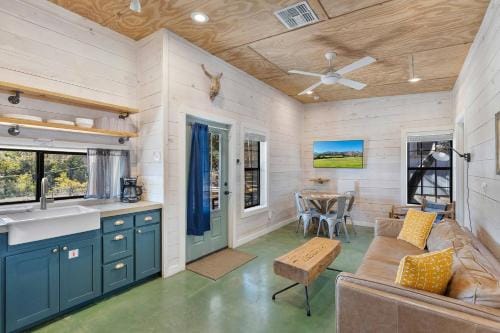 7A Ranch Inn in Wimberley