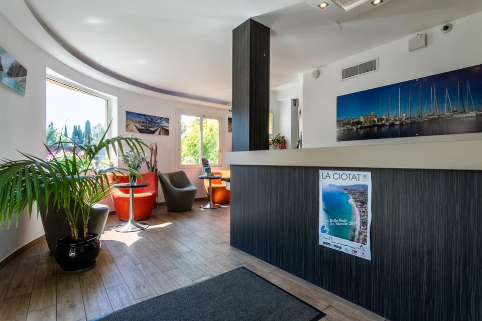 Hotel Corniche du Liouquet Hotel in La Ciotat
