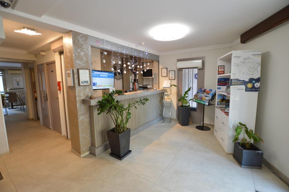 Hotel La Rotonde Hotel in La Ciotat