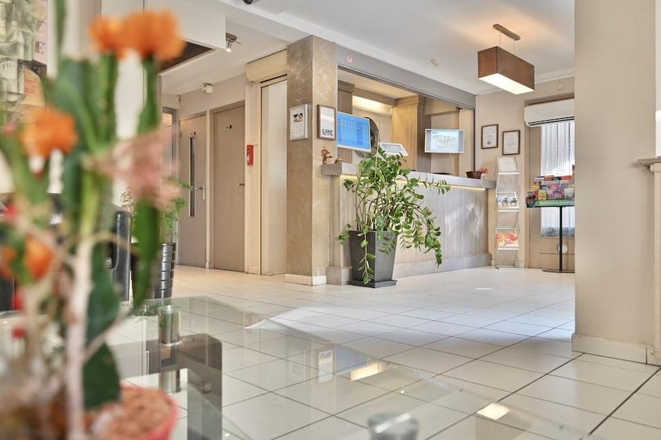Hotel La Rotonde Hotel in La Ciotat