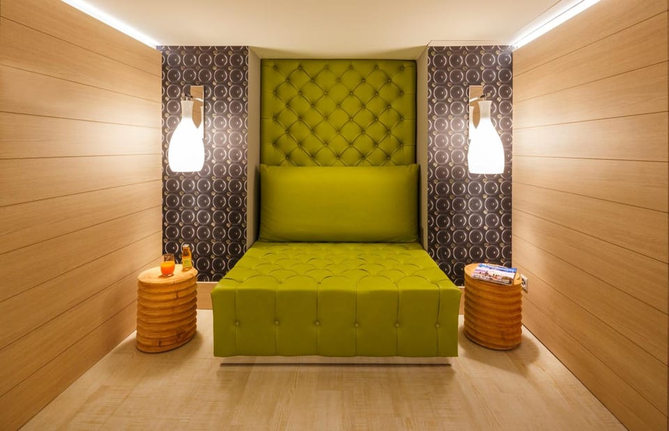 Swiss Wine Hotel & Bar by Fassbind Hotel in Lausanne