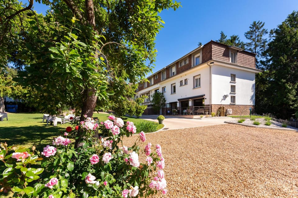 Hotel De La Pommeraie Hotel in Le Mans