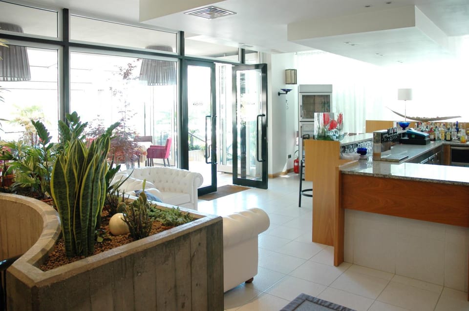 Bar/lounge